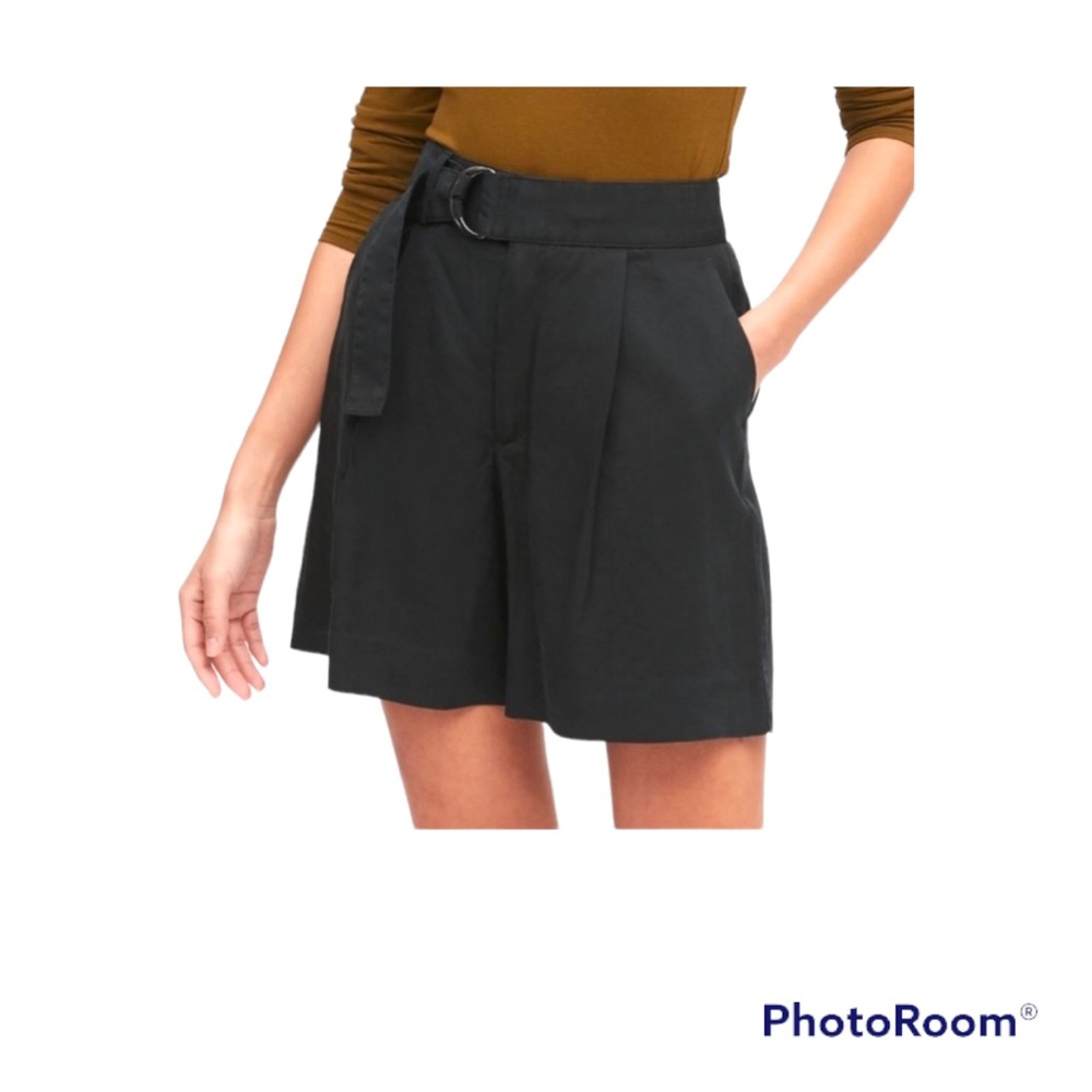 Banana Republic High-Rise Shorts Black Size 4 NWT